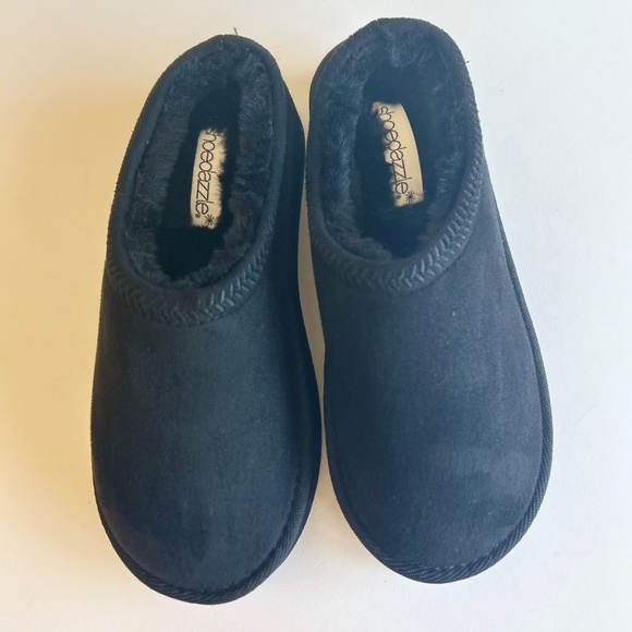 New Shoe Dazzle Black Suede Faux Fur Lining Slippers size 7 - Picture 5 of 11